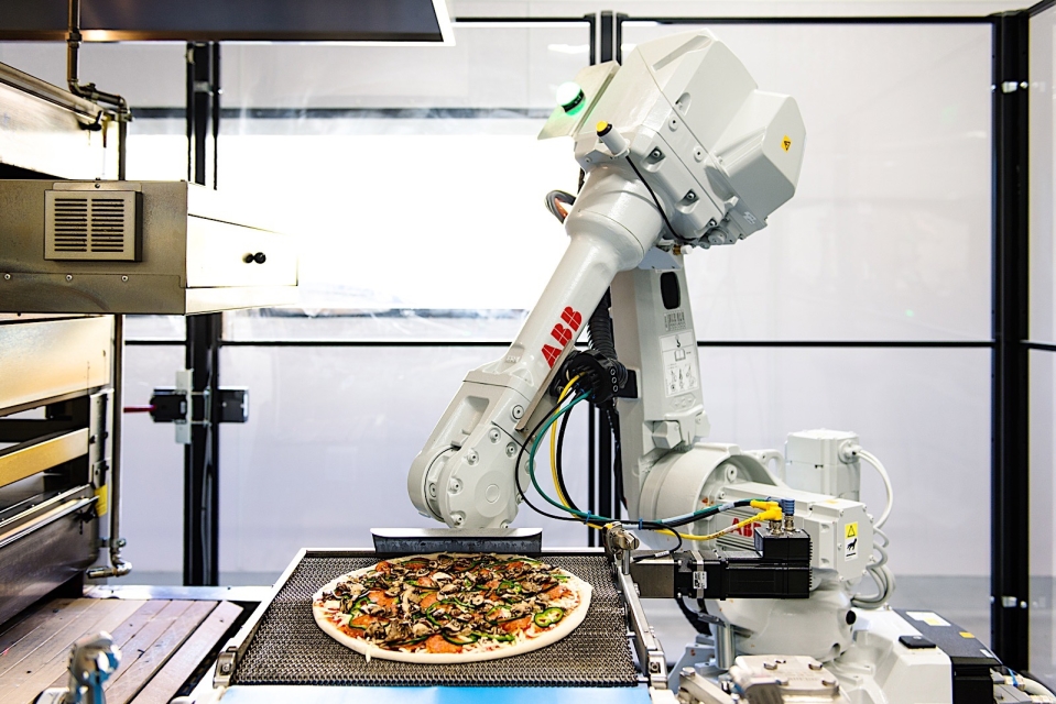Pizza Robots - YellRobot