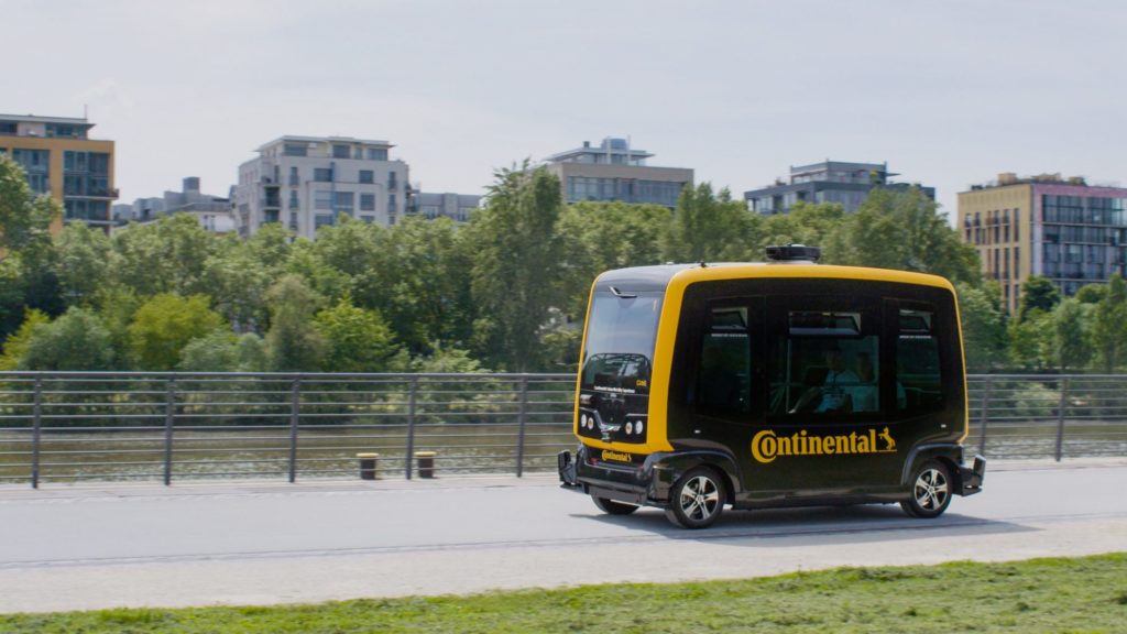 Robot Dogs Deliver Packages Driverless Vehicle CUBE - YellRobot