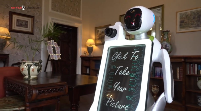 robot wedding photographer - YellRobot