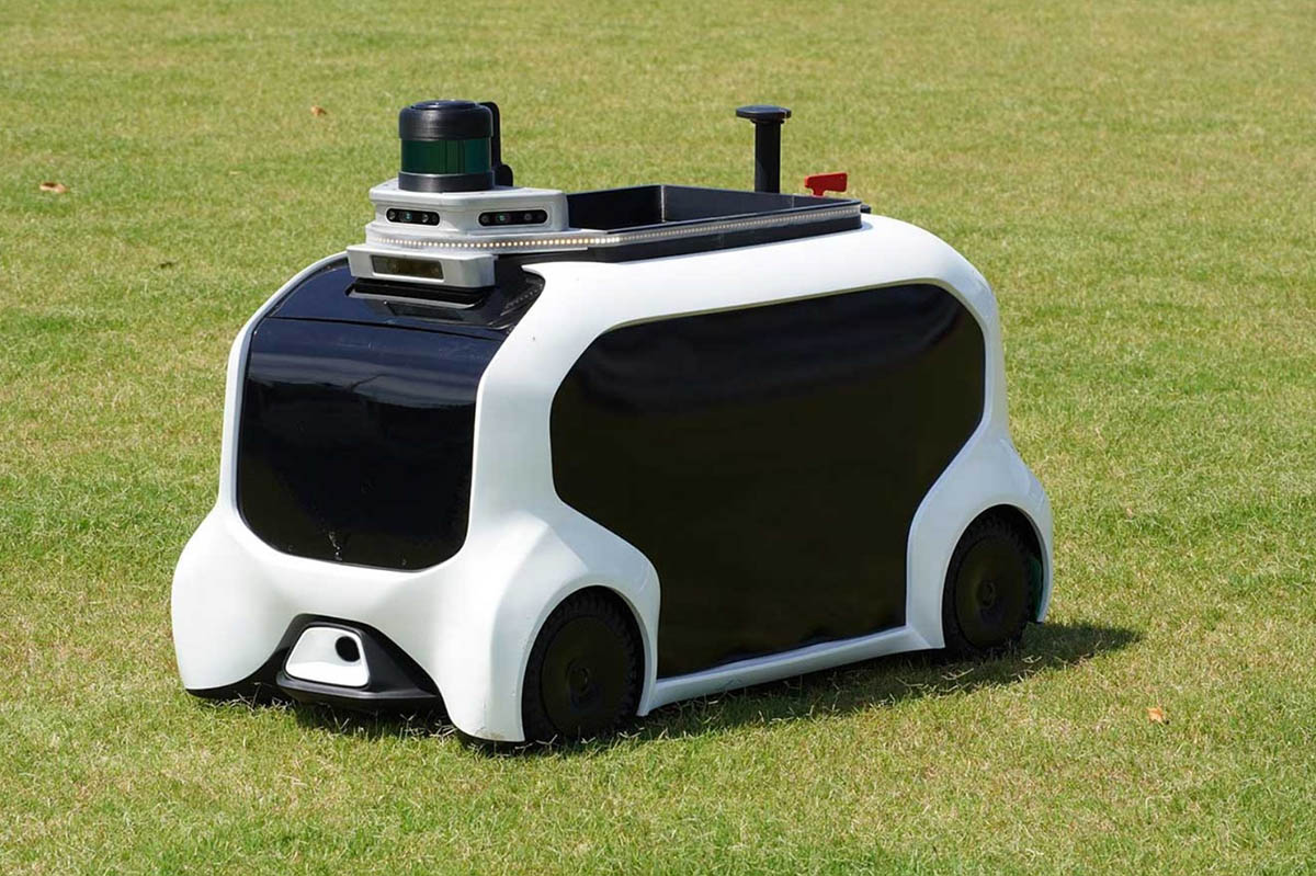 Toyota Robots Tokyo Olympics 2020 - YellRobot