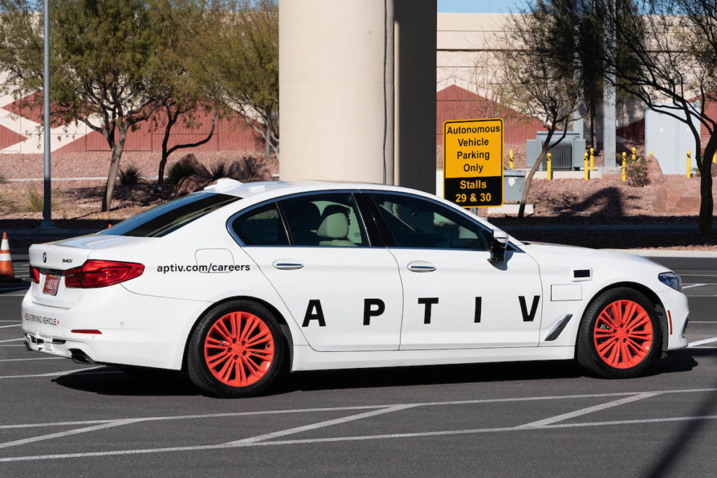 Aptiv self-driving cars Las Vegas - YellRobot