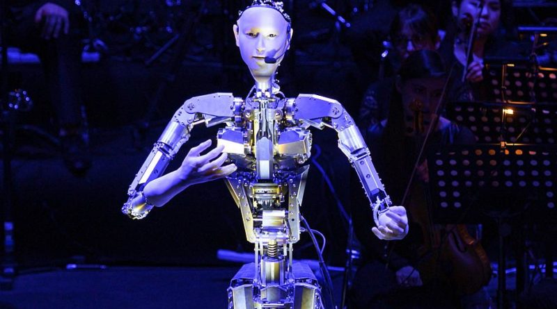 Android Opera Robot UAE - YellRobot
