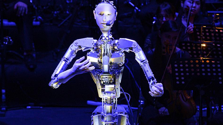 Android Opera Robot UAE - YellRobot