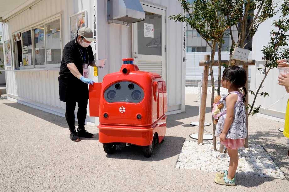 Deliro Delivery Robots Tokyo Noodles - YellRobot